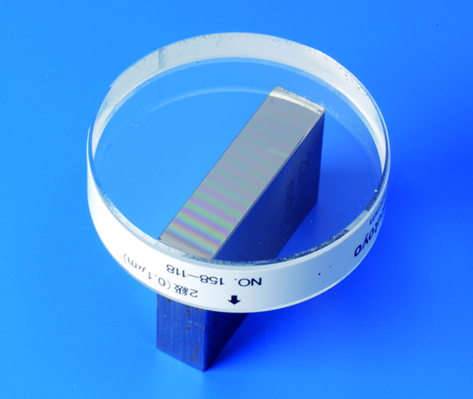 Mitutoyo - Optikai síküveg 45x12mm