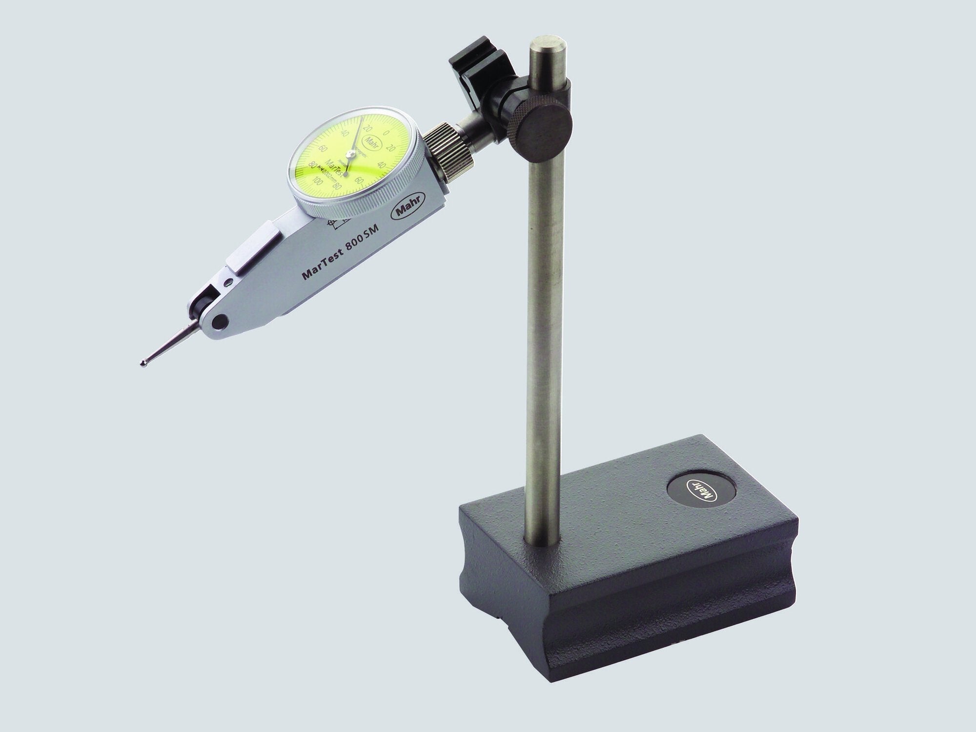 Mahr 801 p mérőállvány, befogófuratok, 4 és 8 mm